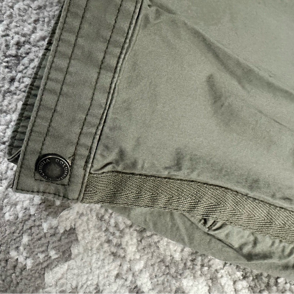 COLUMBIA Women’s Cargo Lightweight Olive Green Capri Pants - Khaki Sz 8 - Picture 6 of 6